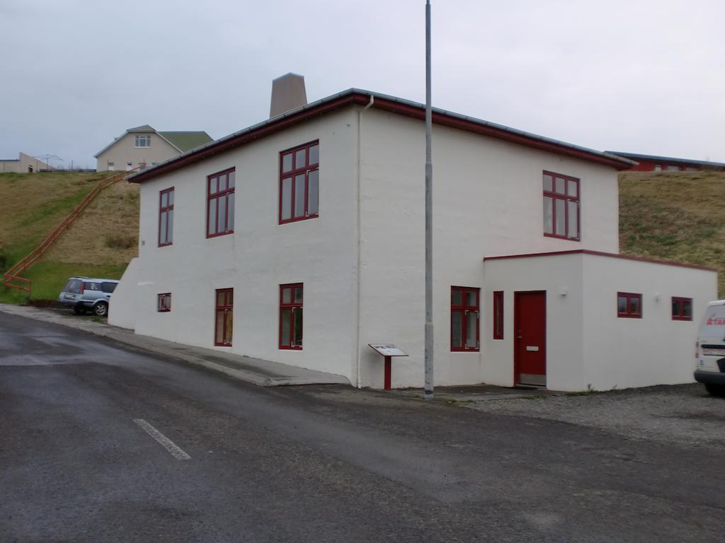 Guesthouse Tilraun Blonduos Exterior foto